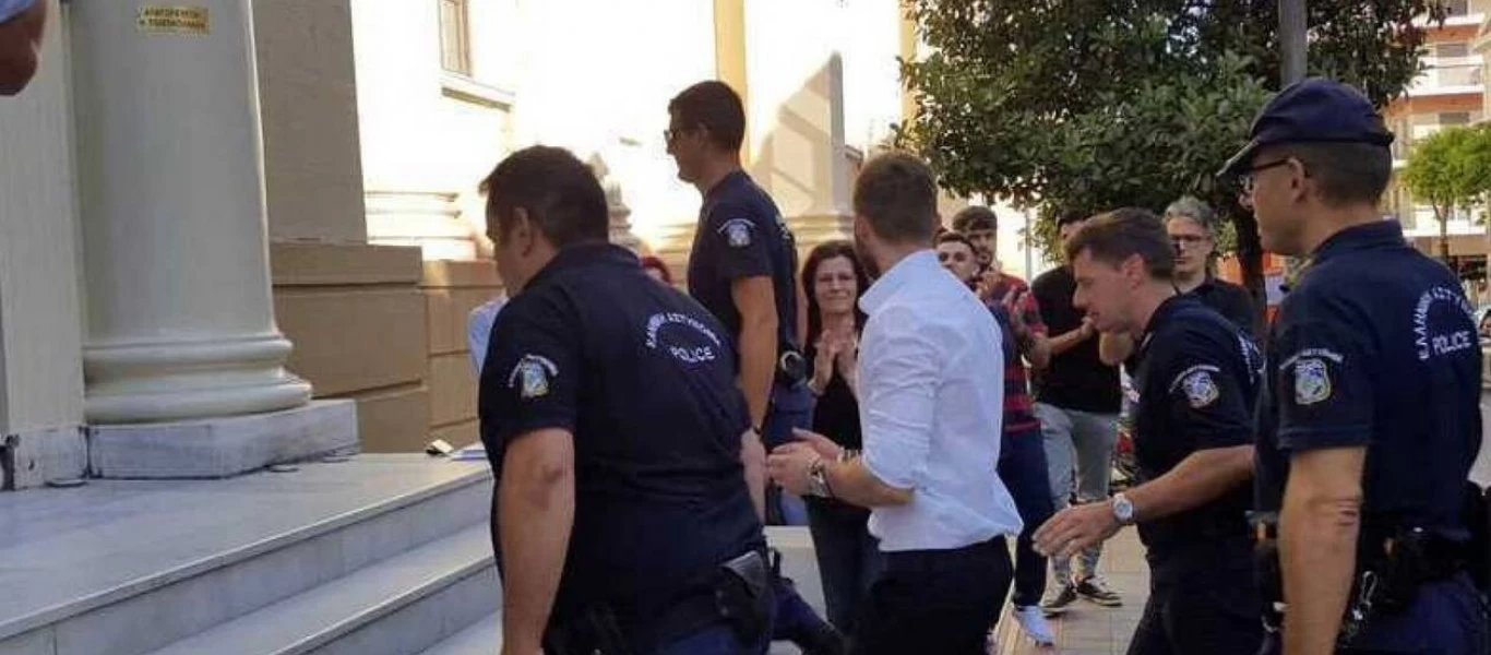 Ξεσπά ο πατροκτόνος της Ζακύνθου: «Τον έτρεμα μέχρι και την στιγμή που τον σκότωσα»